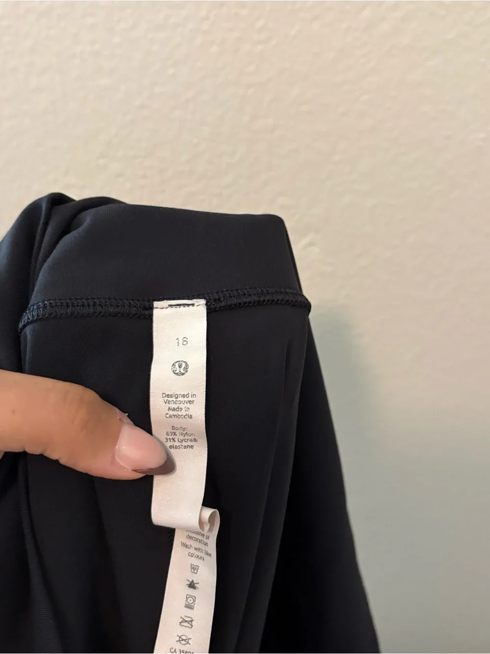 Lululemon athletic casual plus size yoga black leggings size 18 preppy Pilates